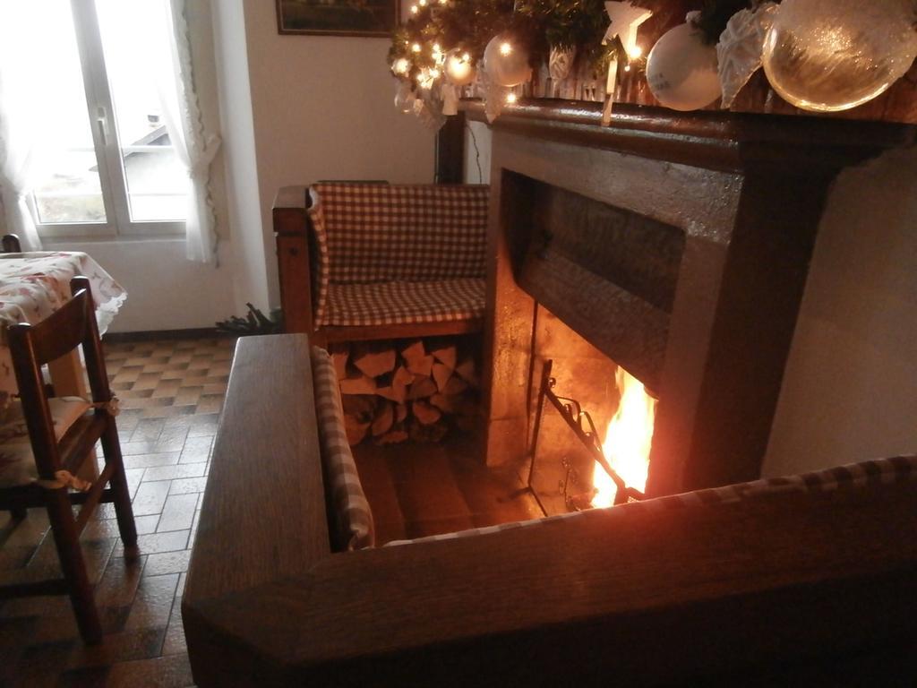 Holiday Home Liliana Faggeto Lario Bagian luar foto