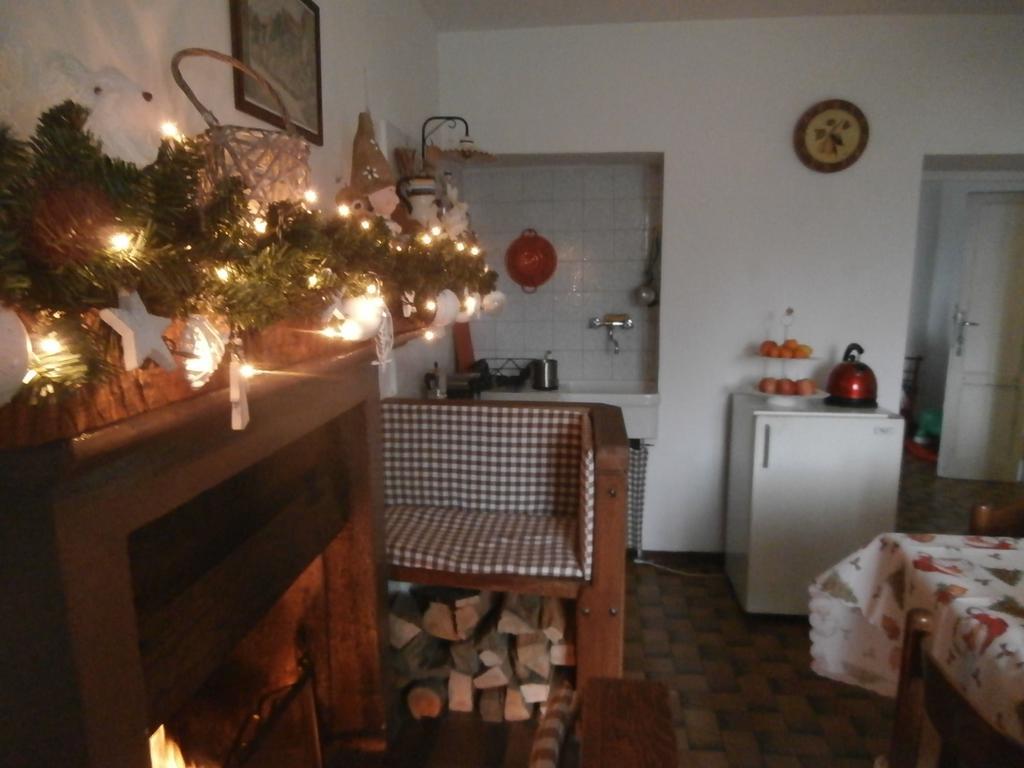 Holiday Home Liliana Faggeto Lario Bagian luar foto