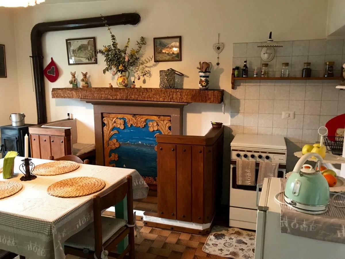 Holiday Home Liliana Faggeto Lario Bagian luar foto