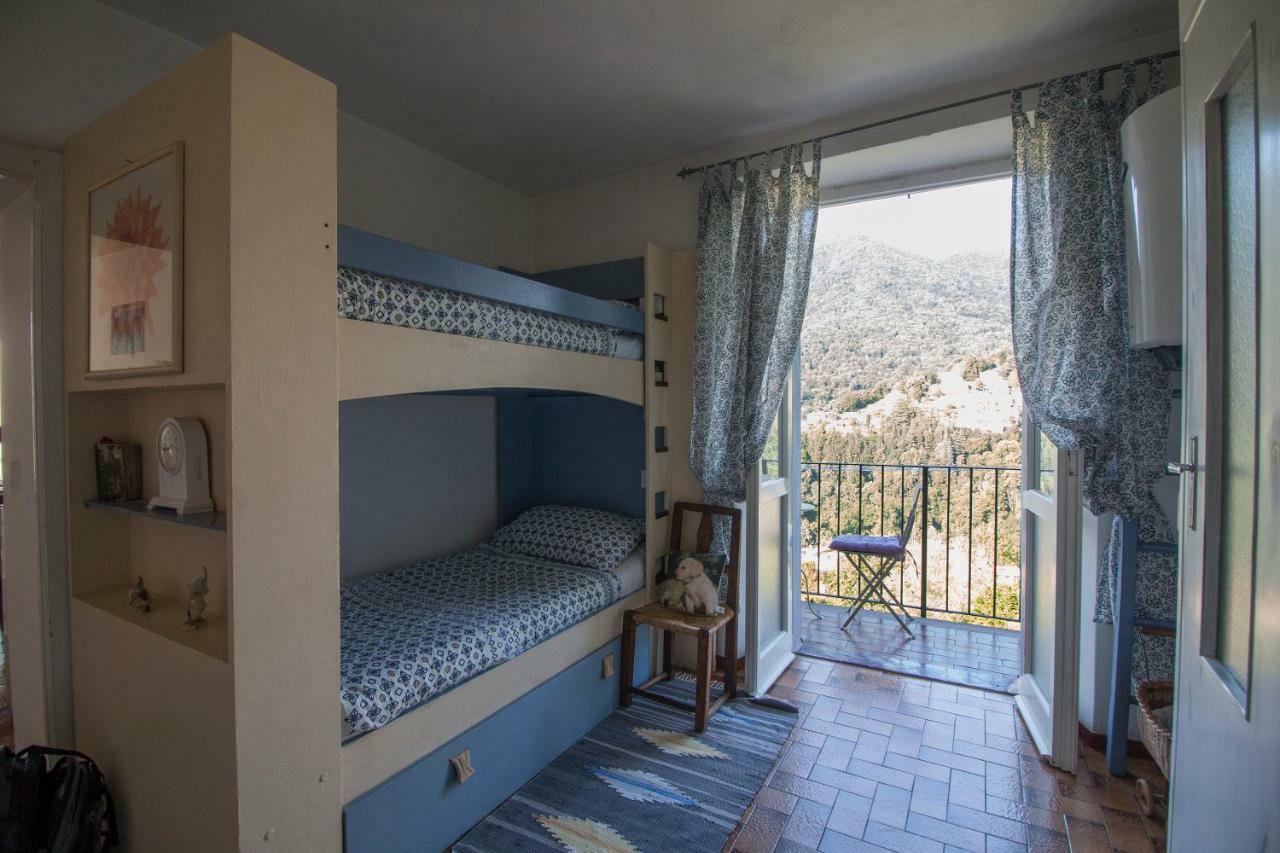 Holiday Home Liliana Faggeto Lario Bagian luar foto